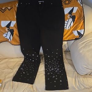 Black Embellished Jeans 🖤 ⭐️✨️SIZE 18WT. ⭐️✨️